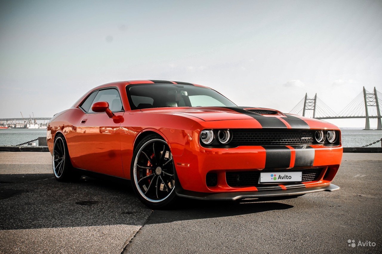 2009 Dodge Challenger SRT8 7.0L - АвтоГурман